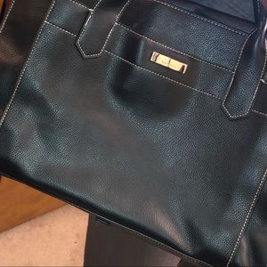 This can be a quart bag document bag travel bag